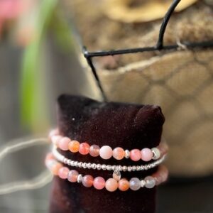 *Dreifaches Armband*